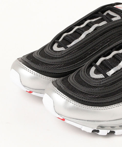 NIKE(ナイキ)の「NIKE / Air Max 97 QS(スニーカー・メンズ・シルバー/ゴールド/ホワイト・27.5cm/26.0cm/27.0cm/28.0cm/29.0cm/28.5cm/26.5cm)」の12枚目の写真
