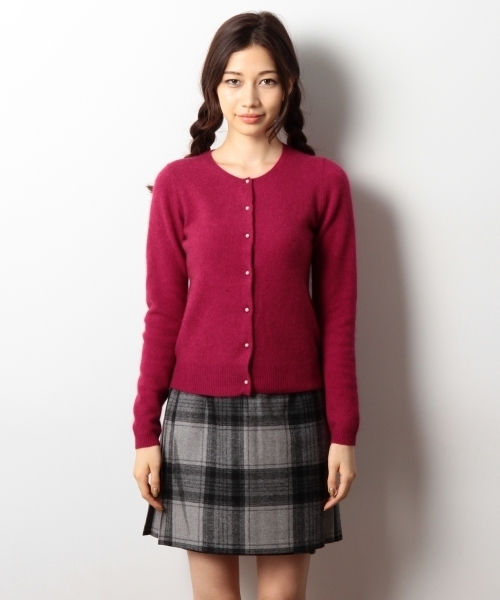 green label relaxing（グリーンレーベルリラクシング）の「GO W/RAC C/N パールBTN カーディガン（カーディガン/ボレロ・レディース・ライトグレー/ベージュ/ネイビー/パープル/オフホワイト/ワインレッド/ロイヤルブルー/その他1/ピンク・38/40）」の10枚目の写真