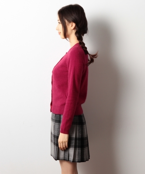 green label relaxing（グリーンレーベルリラクシング）の「GO W/RAC C/N パールBTN カーディガン（カーディガン/ボレロ・レディース・ライトグレー/ベージュ/ネイビー/パープル/オフホワイト/ワインレッド/ロイヤルブルー/その他1/ピンク・38/40）」の11枚目の写真