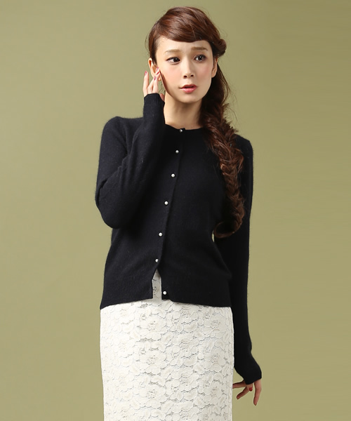 green label relaxing（グリーンレーベルリラクシング）の「GO W/RAC C/N パールBTN カーディガン（カーディガン/ボレロ・レディース・ライトグレー/ベージュ/ネイビー/パープル/オフホワイト/ワインレッド/ロイヤルブルー/その他1/ピンク・38/40）」の20枚目の写真