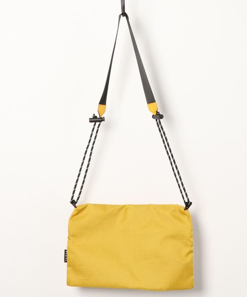 TAIKAN（テイケン）の「TAIKAN　WASP LARGE（ショルダーバッグ・メンズ・ブラック/レッド/イエロー・FREE）」の4枚目の写真