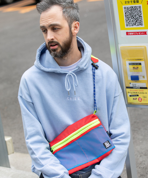 TAIKAN（テイケン）の「TAIKAN　WASP LARGE（ショルダーバッグ・メンズ・ブラック/レッド/イエロー・FREE）」の3枚目の写真