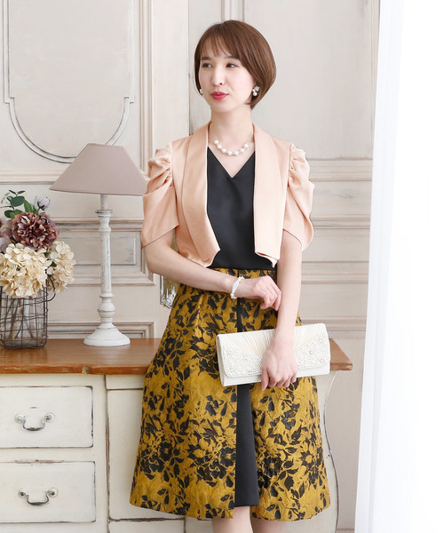 PourVous（プールヴー）の「ギャザースリーブ ボレロ 結婚式対応 オケージョン （テーラードジャケット・レディース・ベージュ/ブラック・L/M）」の12枚目の写真