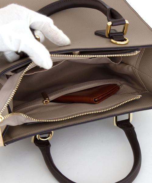 Ungrid(アングリッド)の「【Ungrid/アングリッド】 スカーフ付カラーコンビアオリスクエアバッグ(トートバッグ・レディース・ブラック/ブルー/ベージュ系その他/キャメル・FREE)」の11枚目の写真