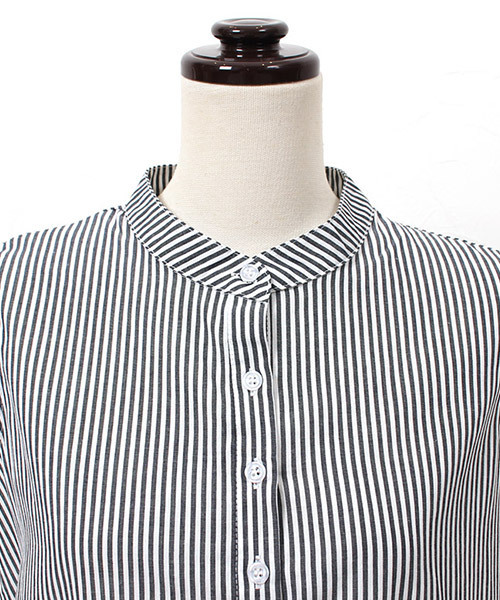 Pierrot(ピエロ)の「フレア切り替えノーカラーワンピース(ワンピース・レディース・ブルー/ネイビー・MEDIUM/LARGE)」の3枚目の写真