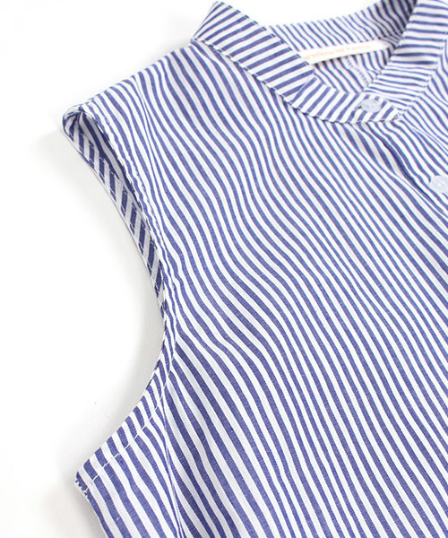 Pierrot(ピエロ)の「フレア切り替えノーカラーワンピース(ワンピース・レディース・ブルー/ネイビー・MEDIUM/LARGE)」の5枚目の写真