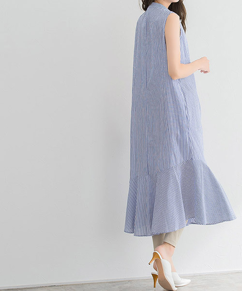 Pierrot(ピエロ)の「フレア切り替えノーカラーワンピース(ワンピース・レディース・ブルー/ネイビー・MEDIUM/LARGE)」の8枚目の写真