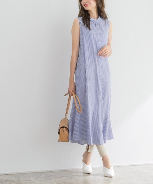 Pierrot(ピエロ)の「フレア切り替えノーカラーワンピース(ワンピース・レディース・ブルー/ネイビー・MEDIUM/LARGE)」の15枚目の写真
