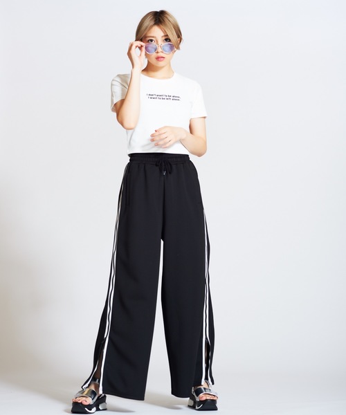 WEGO（ウィゴー）の「WEGO/ロゴUネックショートTシャツ（Tシャツ/カットソー・レディース・ライム/パープル/ホワイト・FREE）」の5枚目の写真