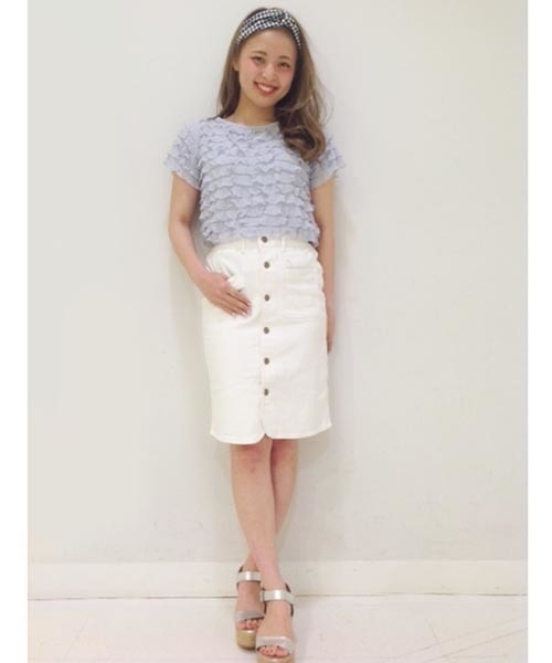 Chico（チコ）の「デニム前開きタイトSK（スカート・レディース・ホワイト/ネイビー・FREE）」の12枚目の写真