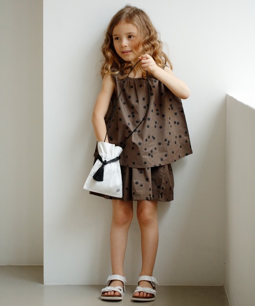 D.fesense（ディーフェセンス）の「【D.fesense /ディーフェセンス】巾着バッグ（ショルダーバッグ・キッズ・ブラック/グリーン/ブラウン/オフホワイト・FREE）」の5枚目の写真