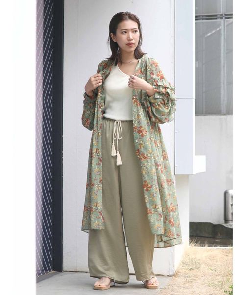 Ungrid(アングリッド)の「ヴィンテージサテンパンツ(その他パンツ・レディース・ベージュ/グリーン・FREE)」の3枚目の写真