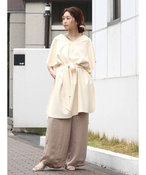 Ungrid(アングリッド)の「ヴィンテージサテンパンツ(その他パンツ・レディース・ベージュ/グリーン・FREE)」の4枚目の写真