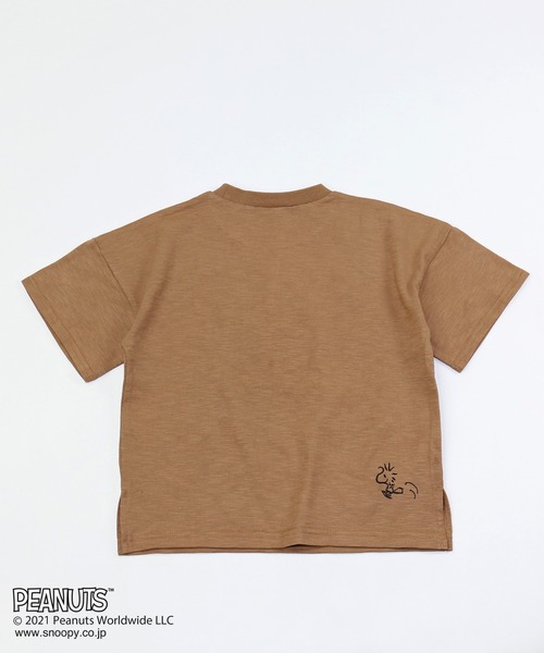 PEANUTS（ピーナッツ）の「SNOOPY/スヌーピー　カラバリTシャツ（Tシャツ/カットソー・キッズ・サックスブルー/オフホワイト/ミント/スモークピンク/ベージュ/ブラック/ブラウン/ダークブルー/ピンク/ホワイト/ライトグリーン・90cm/110cm/100cm/120cm/130cm/140cm/160cm/150cm/90㎝）」の22枚目の写真