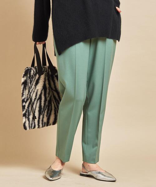 BEAUTY&YOUTH UNITED ARROWS（ビューティーアンドユースユナイテッドアローズ）の「BY∴ イージーテーパードパンツ 2 -ウォッシャブル-（その他パンツ・レディース・ブラック/ケリー/ライトグレー・S/M/L）」の3枚目の写真