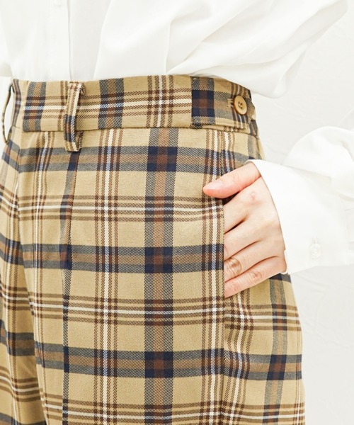 archives（アルシーヴ）の「チェックバックスリットパンツ（その他パンツ・レディース・ベージュ/ネイビー/ブラウン・MEDIUM）」の21枚目の写真