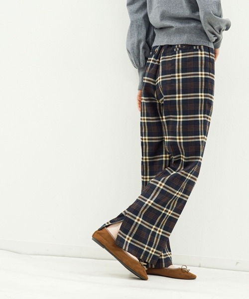 archives（アルシーヴ）の「チェックバックスリットパンツ（その他パンツ・レディース・ベージュ/ネイビー/ブラウン・MEDIUM）」の16枚目の写真