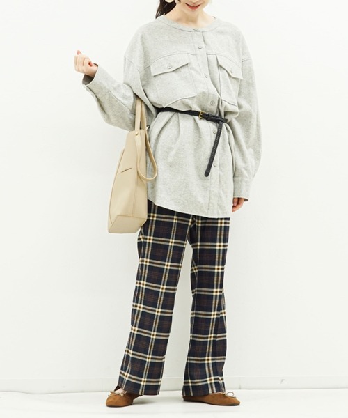 archives（アルシーヴ）の「チェックバックスリットパンツ（その他パンツ・レディース・ベージュ/ネイビー/ブラウン・MEDIUM）」の13枚目の写真