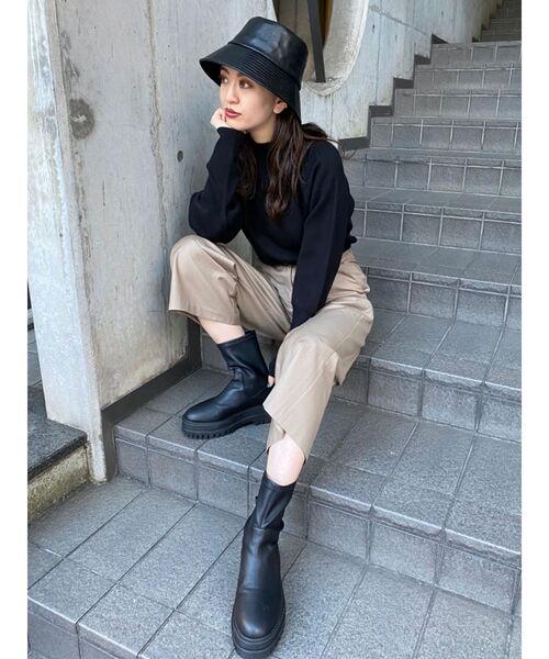 MURUA(ムルーア)の「シンセティックレザーバケットハット(ハット・レディース・ブラック・FREE)」の5枚目の写真