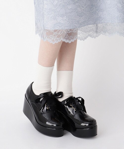 cs T&P(シーエスティーアンドピー)の「サテンリボンマニッシュ厚底(パンプス・レディース・ブラック系1・S/M/L/LL)」の7枚目の写真