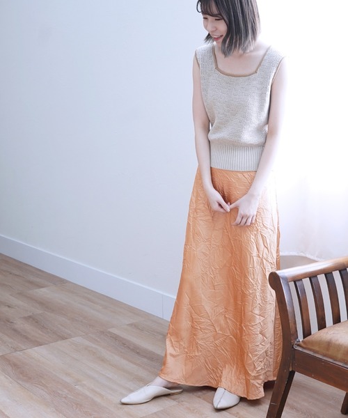 Cheek(チーク)の「バイカラーラインアクセントニットタンク(ニット/セーター・レディース・イエロー/グレイッシュベージュ・MEDIUM)」の17枚目の写真