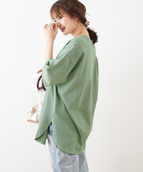 Futier land(フューティアランド)の「ラウンドカットBIGTシャツ(Tシャツ/カットソー・レディース・ホワイト/チャコールグレー/パープル/ブラウン/ミント/グレイッシュベージュ・MEDIUM)」の10枚目の写真