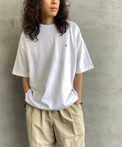 UNIVERSAL OVERALL（ユニバーサルオーバーオール）の「[UNIVERSAL OVERALL/ユニバーサルオーバーオール] 別注  バイカラー ビッグシルエットTシャツ（Tシャツ/カットソー・レディース・グレー/ホワイト/ブラック/ベージュ・L/S/M）」の22枚目の写真