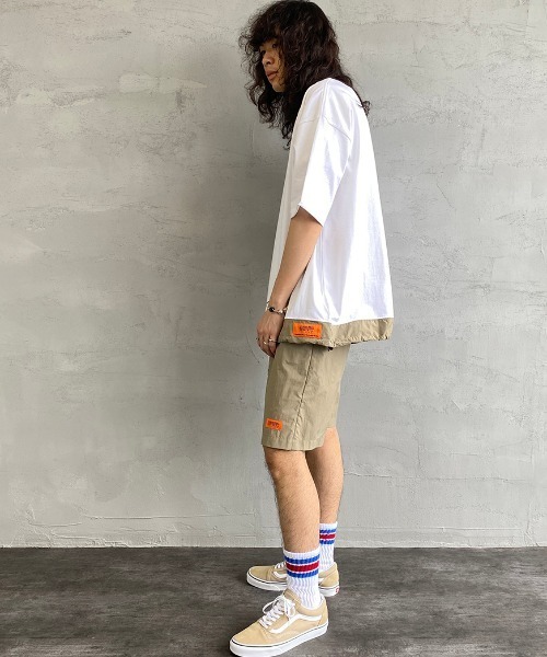 UNIVERSAL OVERALL（ユニバーサルオーバーオール）の「[UNIVERSAL OVERALL/ユニバーサルオーバーオール] 別注  バイカラー ビッグシルエットTシャツ（Tシャツ/カットソー・レディース・グレー/ホワイト/ブラック/ベージュ・L/S/M）」の11枚目の写真