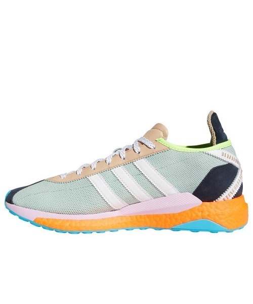 adidas（アディダス）の「TOKIO SOLAR HU / GRNTNT/LGTORC/NTNVY（スニーカー・メンズ・マルチ・9）」の2枚目の写真