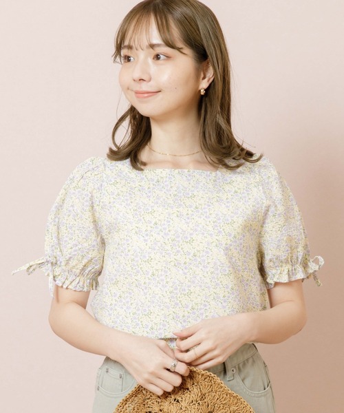 flower(フラワー)の「コンフィブルームブラウス(シャツ/ブラウス・レディース・カーキ/ブルー・FREE)」の2枚目の写真