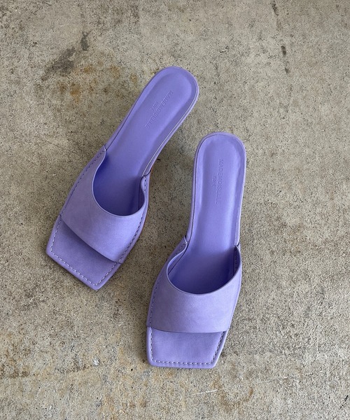 MADEMOISELLE ROPE'（マドモアゼル ロペ）の「アウトステッチフェイクスウェードミュールサンダル（サンダル・レディース・パープル/ダークブラウン・37.5/35.5/36.5）」の2枚目の写真