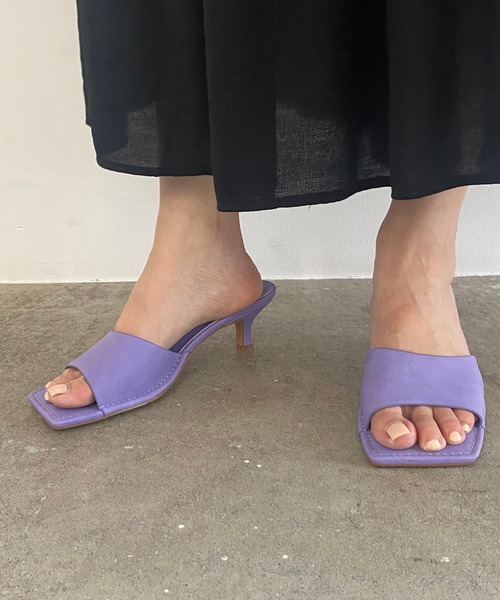 MADEMOISELLE ROPE'（マドモアゼル ロペ）の「アウトステッチフェイクスウェードミュールサンダル（サンダル・レディース・パープル/ダークブラウン・37.5/35.5/36.5）」の3枚目の写真