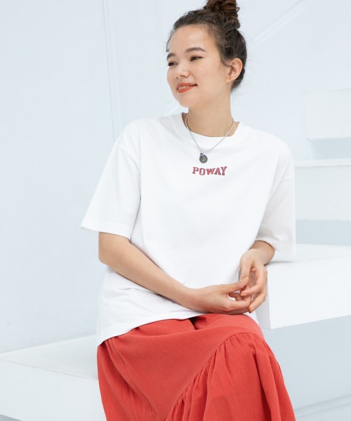 niko and...(ニコアンド)の「カレッジプリントTシャツ(Tシャツ/カットソー・レディース・ライトグレー/ベージュ/オフホワイト/チャコール・MEDIUM/LARGE)」の1枚目の写真