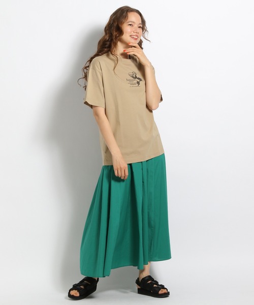 niko and...(ニコアンド)の「カレッジプリントTシャツ(Tシャツ/カットソー・レディース・ライトグレー/ベージュ/オフホワイト/チャコール・MEDIUM/LARGE)」の8枚目の写真