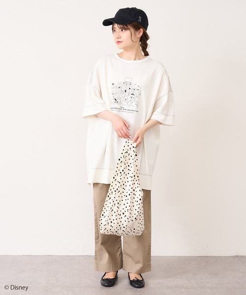 Disney（ディズニー）の「＜101匹わんちゃん＞プリントTシャツ（Tシャツ/カットソー・レディース・ホワイト系1/ホワイト系2/ブラック系1/ブラック系2・FREE）」の8枚目の写真