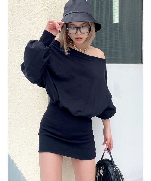 GYDA（ジェイダ）の「ドッキングオフショルスウェットワンピース（ワンピース・レディース・ブラック/ベージュ/グレー・FREE）」の11枚目の写真