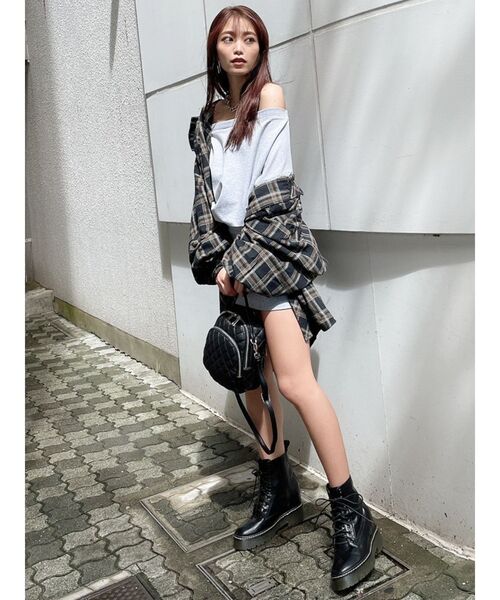 GYDA（ジェイダ）の「ドッキングオフショルスウェットワンピース（ワンピース・レディース・ブラック/ベージュ/グレー・FREE）」の18枚目の写真