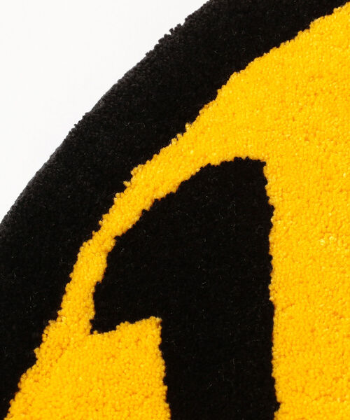 SECOND LAB.（セカンド ラブ）の「SECOND LAB. / SMILE RUG MAT BIG（ラグ/マット・メンズ・イエロー・ONE SIZE）」の4枚目の写真