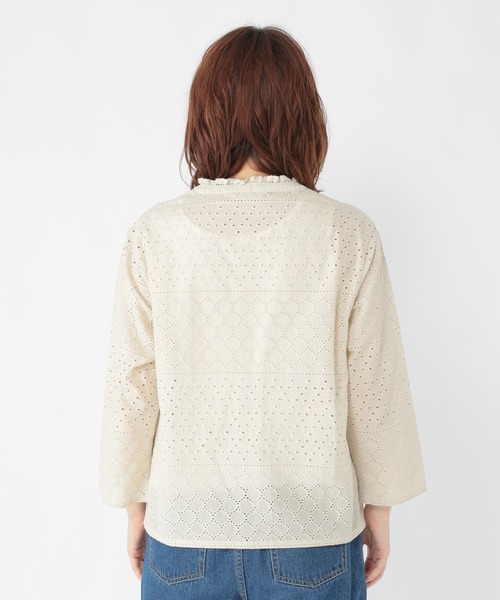 studio CLIP(スタディオクリップ)の「パッチワーク風羽織りブラウス(シャツ/ブラウス・レディース・オフホワイト/ブラック/ライトベージュ・MEDIUM/LARGE)」の8枚目の写真