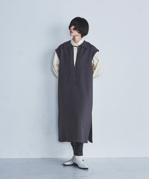 lautreamont BLEUBLANC（ロートレアモンブルーブラン）の「<lautreamont BLEUBLANC>襟付きスキッパーワンピース≪洗濯機で洗える≫（ワンピース・レディース・チャコールグレー/イエロー・9号）」の3枚目の写真