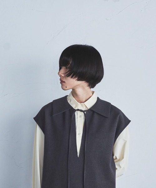 lautreamont BLEUBLANC（ロートレアモンブルーブラン）の「<lautreamont BLEUBLANC>襟付きスキッパーワンピース≪洗濯機で洗える≫（ワンピース・レディース・チャコールグレー/イエロー・9号）」の5枚目の写真