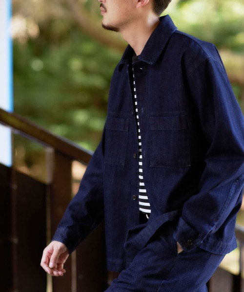 URBAN RESEARCH DOORS（アーバンリサーチドアーズ）の「デニムボックスシャツジャケット（デニムジャケット・メンズ・インディゴブルー/ブラック・40/38）」の2枚目の写真