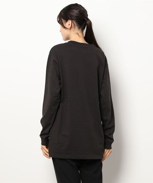 HONEYSUCKLE ROSE（ハニーサックルローズ）の「【HONEYSUCKLE ROSE】カレッジエンボスロゴロンＴ（Tシャツ/カットソー・レディース・ホワイト/オフホワイト/オリーブ/ブルー/ダークグレー/ライトベージュ・M/L）」の8枚目の写真