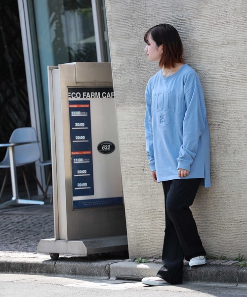 HONEYSUCKLE ROSE（ハニーサックルローズ）の「【HONEYSUCKLE ROSE】カレッジエンボスロゴロンＴ（Tシャツ/カットソー・レディース・ホワイト/オフホワイト/オリーブ/ブルー/ダークグレー/ライトベージュ・M/L）」の20枚目の写真