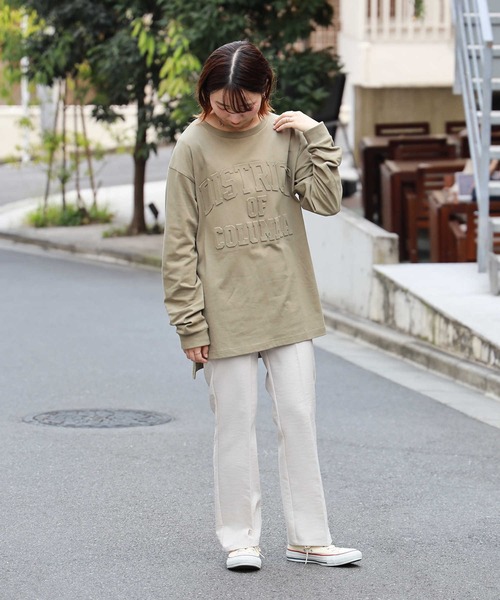 HONEYSUCKLE ROSE（ハニーサックルローズ）の「【HONEYSUCKLE ROSE】カレッジエンボスロゴロンＴ（Tシャツ/カットソー・レディース・ホワイト/オフホワイト/オリーブ/ブルー/ダークグレー/ライトベージュ・M/L）」の18枚目の写真