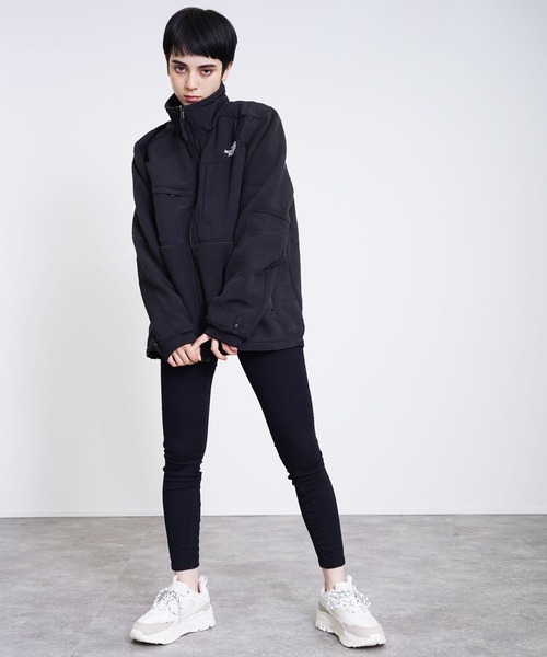 THE NORTH FACE(ザノースフェイス)の「THE NORTH FACE(ザ・ノース・フェイス) デナリ2 ボアフリースジャケット(ブルゾン・レディース・ブラック/イエロー・S/M/L)」の5枚目の写真