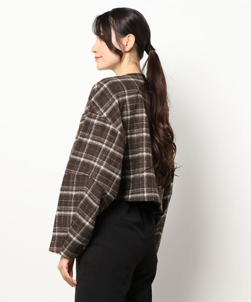 ulu（ウル）の「Shaggy check cocoon short jacket（ノーカラージャケット・レディース・ブラウン/ブラック・FREE）」の21枚目の写真