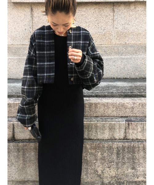 ulu（ウル）の「Shaggy check cocoon short jacket（ノーカラージャケット・レディース・ブラウン/ブラック・FREE）」の4枚目の写真