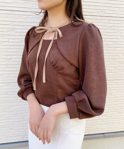 Loueme(ルエム)の「レイヤードデザイン配色リボントップス(ニット/セーター・レディース・ホワイト/ベージュ/ブラウン・FREE)」の8枚目の写真