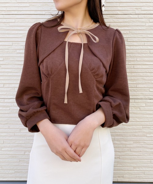 Loueme(ルエム)の「レイヤードデザイン配色リボントップス(ニット/セーター・レディース・ホワイト/ベージュ/ブラウン・FREE)」の10枚目の写真